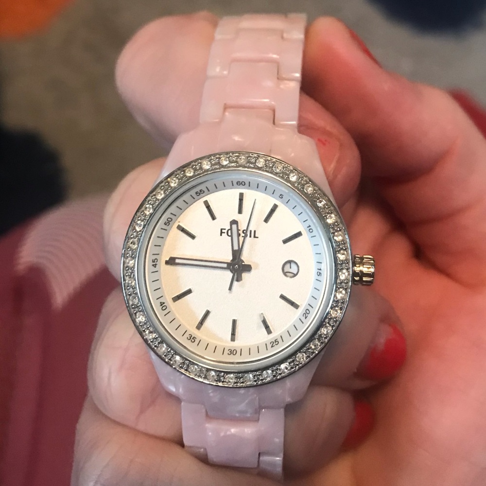 Pink pearlescent Fossil watch with rhinestones